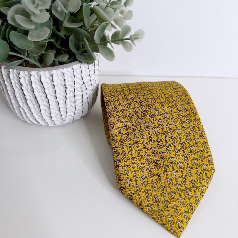 NWOT Richel Men's Silk Necktie Yellow Print 3‎ 1/4" X 61" Workwear Career